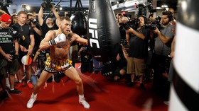 Promotor Pacquiao Tak Minat Rekrut Conor McGregor