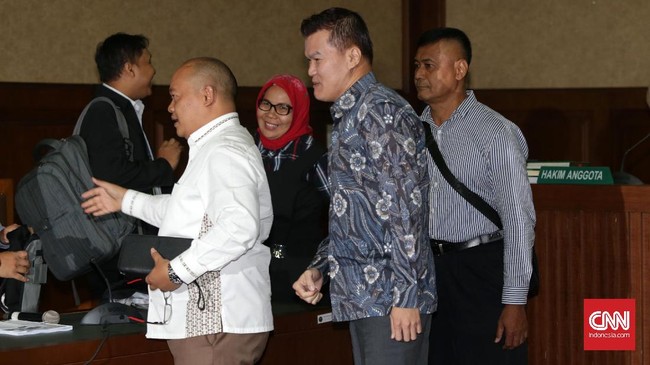 Chaeruman Harahap juga mengaku tak tahu soal pembagian uang pada sejumlah anggota Komisi II DPR oleh Miryam S Haryani.