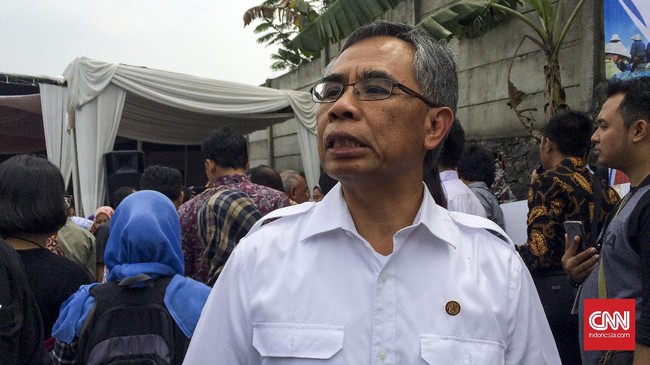 OJK akan berkoordinasi dengan PPATK soal transfer uang senilai US$1,4 miliar melalui Standard Chartered yang diduga dilakukan nasabah Indonesia terkait militer.