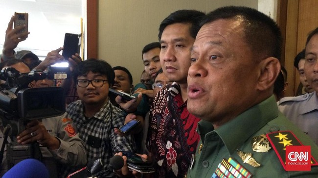 Gatot meminta masyarakat terus menjaga dan membina kebinekaan dengan berpegang teguh pada Pancasila sebagai dasar negara.
