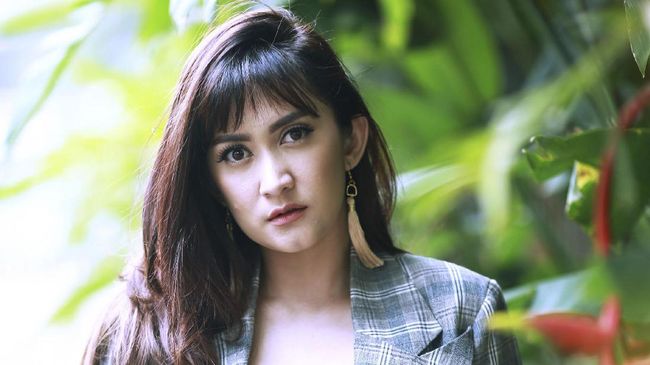 Berikut hasil perolehan suara sementara caleg artis di dapil Jawa Tengah berdasarkan real count KPU per Jumat (16/2) jam 13.02 WIB.