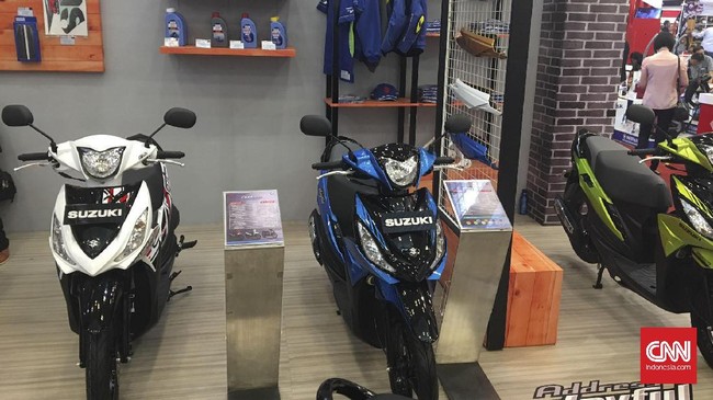 Suzuki meluncurkan skuter matik terbaru, Address dengan opsi 15 warna dan stripping terbaru.
