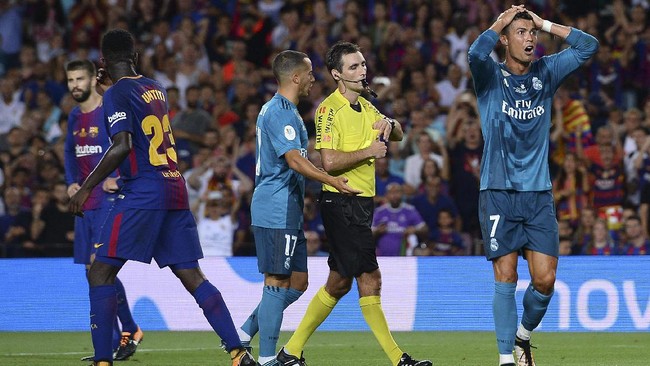 Megabintang Cristiano Ronaldo memang harus meninggalkan Real Madrid secepatnya. Karena, Madrid sudah tidak menginginkannya sejak awal musim.