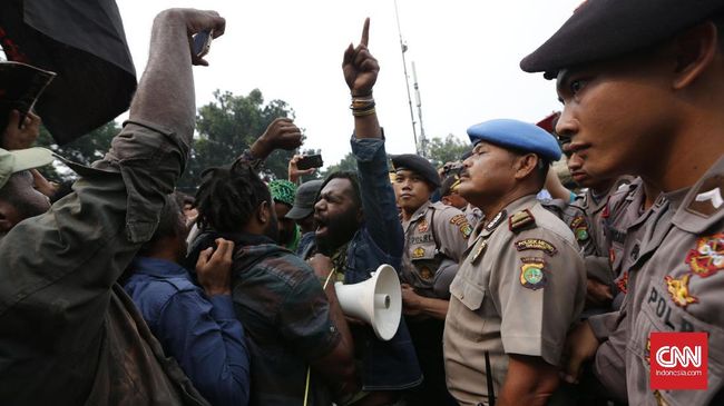 BEM UI mengkritisi tindakan represif negara terhadap orang asli Papua yang menolak Daerah Otonomi Baru (DOB) di Jayapura, Papua.