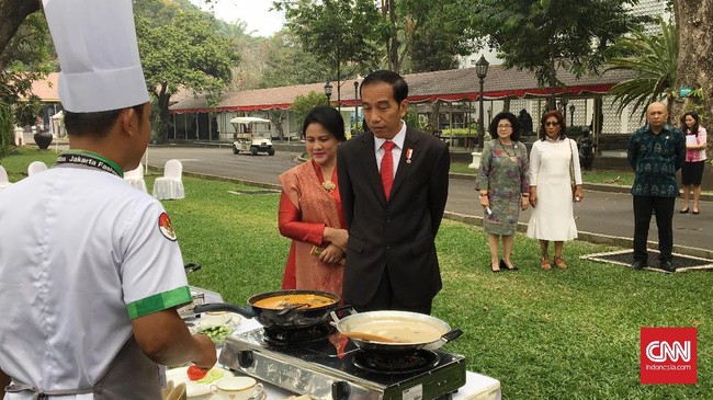 Konsumsi ikan, menurut Jokowi, penting untuk pertumbuhan anak. Konsumsi ikan yang meningkat juga akan mendorong kecukupan gizi anak.