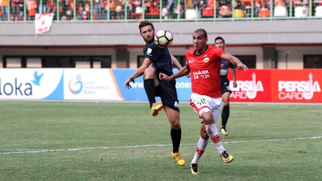 Persija Jakarta sangat berharap bisa menggunakan Stadion Utama Gelora Bung Karno untuk musim depan. Pada 2018 nanti, Persija juga tampil di Piala AFC.