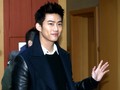 Taecyeon 2PM Dikonfirmasi Kencani Perempuan Non-selebritas