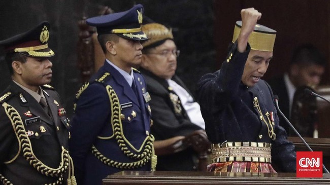 Kapolri Jenderal Tito Karnavian menilai pemilihan Komisaris Besar Jhonny Edison Isir sebagai ajudan Jokowi akan membangkitkan semangat masyarakat Papua.