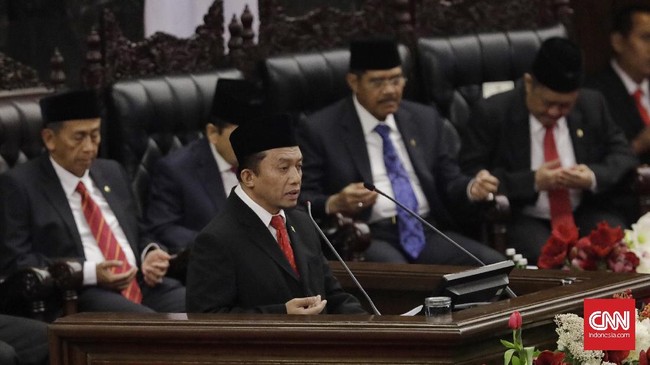 Ketua MPR Zulkifli Hasan mengatakan doa Tifatul Sembiring yang singgung tubuh Presiden Jokowi dalam sidang 16 Agustus tak ada dalam naskah yang dilaporkan.
