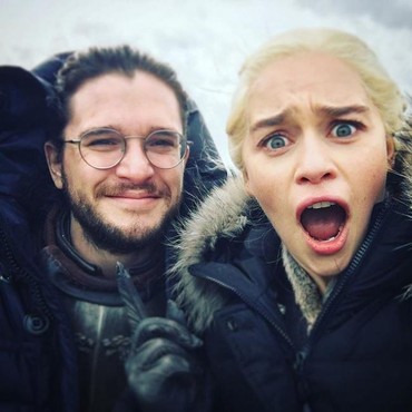 Emilia Clarke Bocorkan Sekuel 'Game of Thrones' tentang Jon Snow