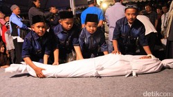 Tata Cara Memandikan Jenazah yang Benar dan Sah dalam Islam