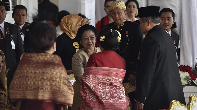 Kasetpres mengatakan Presiden ke-5 Megawati Soekarnoputri dan Presiden ke-6 Susilo Bambang Yudhoyono belum memberikan konfirmasi datang upacara HUT ke-79 di IKN.