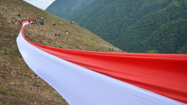 Waketum MUI menyatakan menguatnya aspek eksklusivisme dan primordialisme bisa mengancam terkikis dan retaknya ikatan nasionalisme bangsa.