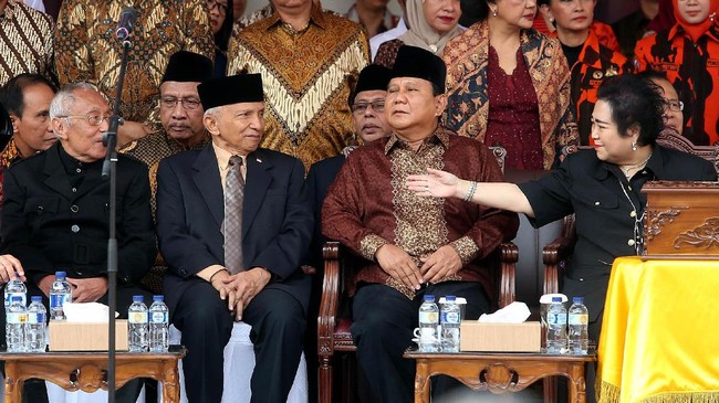 Gerindra masih membuka peluang koalisi dengan Partai Amanat Nasional di Pilpres 2019, namun tetap akan mengusung Prabowo Subianto sebagai capres.