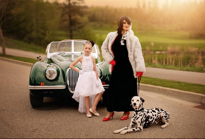 Foto: Cute! Ibu dan Anak Ini Jadi Disney Villain dan Rivalnya