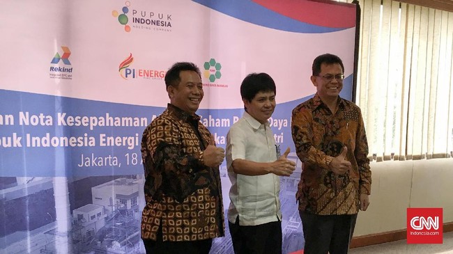 Untuk mencapai kapasitas listrik 100 MW di tahun depan, PT Pupuk Indonesia akan getol melakukan akuisisi kepemilikan pembangkit.