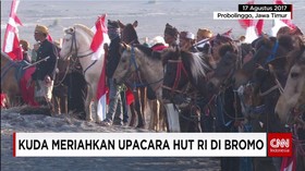 Pasukan Kuda Ikut Meriahkan Upacara HUT RI di Bromo
