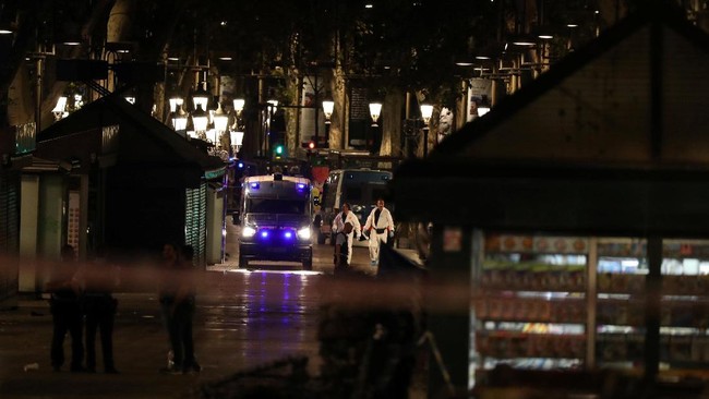 FOTO: Teror Kamis Sore di Barcelona
