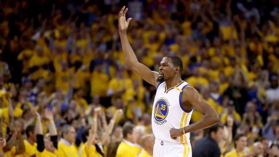 Kevin Durant terjangkit virus corona.