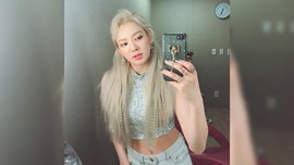 Pamer Pakai Kebaya, Hyoyeon 'SNSD' Tak Sabar Tampil di Monas
