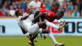 Manchester United Unggul 1-0 Atas Swansea di Babak I