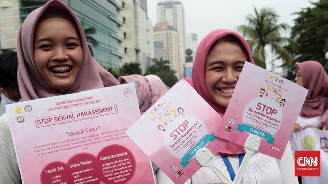 Saat ini semakin banyak pasangan yang menjalani hubungan ke arah negatif. Termasuk di dalamnya kekerasan.