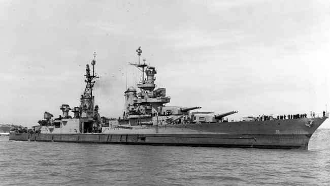 Bangkai kapal perang USS Indianapolis yang ditembak kapal selam Jepang pada 1945 akhirnya ditemukan setelah 'hilang' selama 72 tahun.