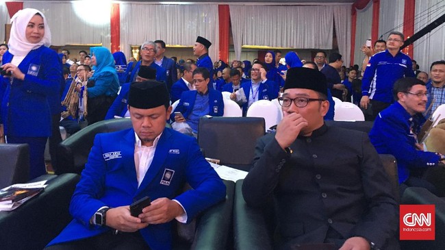 Ridwan Kamil telah memberi sinyal ke PAN agar menjadikan Wali Kota Bogor Bima Arya sebagai wakilnya pada Pilkada Jabar 2018.