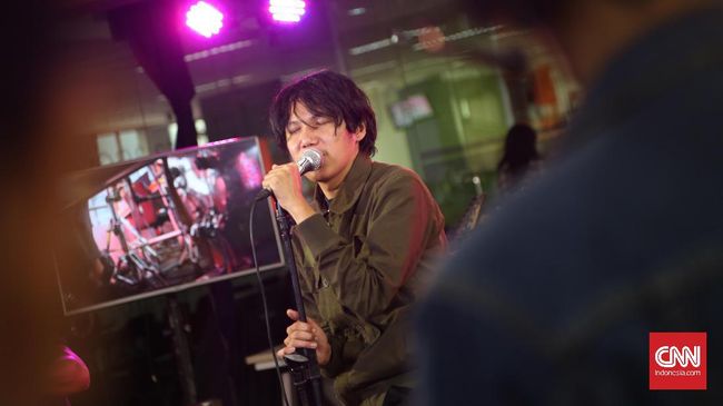 Nama Daniel Mardhany sendiri sudah dikenal semenjak Deadsquad merilis album debutnya, HORROR VISION, pada 2009 lalu.