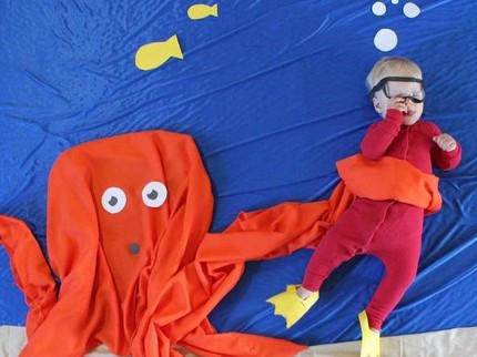 Foto: Kreatif! Selimut pun Bisa Jadi Background Foto si Kecil