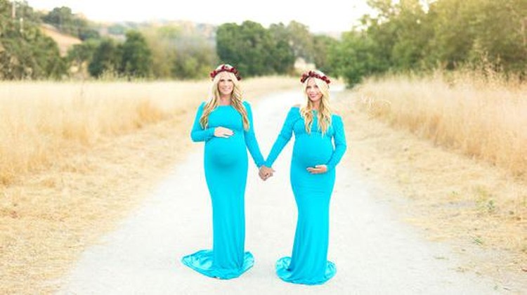 Maternity photoshoot bisa kelihatan biasa aja. Tapi Bunda tahu nggak kalau ada cerita unik di baliknya. Hmm, apa tuh?