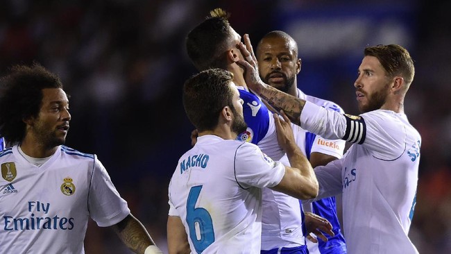 Sergio Ramos menyebut El Clasico merupakan duel penting dan ia sendiri juga harus bisa menjaga diri agar tak terkena kartu merah.