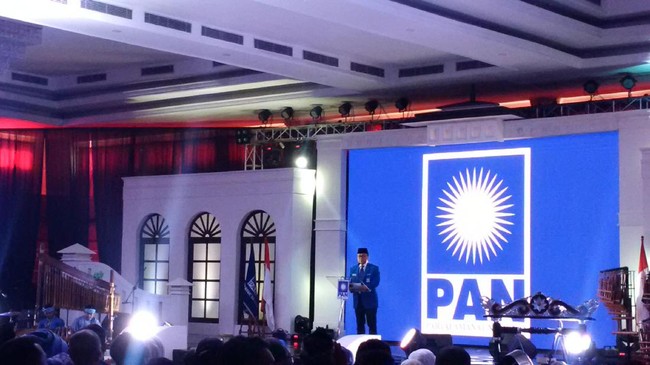 Ketua Umum PAN, Zulkifli Hasan menilai ada segelintir oknum yang memanfaatkan perbedaan cara pandang dalam beragama. PAN melihat masalah sangat serius.