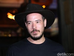 Zack Lee dan Nafa Urbach Punya Kesamaan Saat Mendongeng ke Anak
