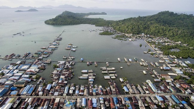 Mahfud mengatakan sejauh ini sudah 470 nelayan mendaftar meramaikan laut Natuna Utara sebagai bukti RI memiliki hak untuk berdaulat di sana, bukan China.