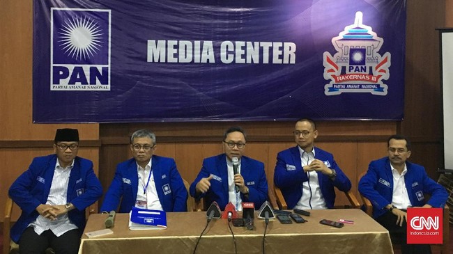 Rakernas PAN di Bandung, Jawa Barat menghasilkan sembilan poin rekomendasi, salah satunya mendorong Zulkifli Hasan terjun di