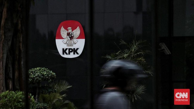 KPK telah membuka penyidikan perkara terkait dugaan penerimaan gratifikasi dalam tender pengadaan katalis di PT Pertamina Persero.