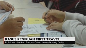 Bareskrim Polri Kembalikan Paspor Korban First Travel