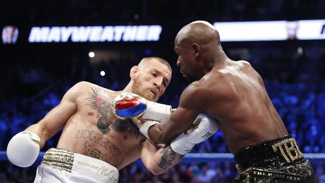 Juara dunia UFC, Conor McGregor, menganggap dirinya sebagai orangutan yang kaya mendadak setelah bertarung melawan Floyd Mayweather Jr.