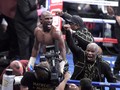 Logan Paul Curiga Mayweather Kabur dengan Pura-pura Cedera