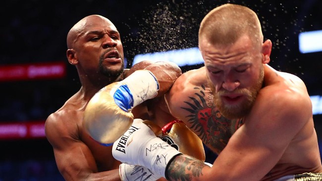 Floyd Mayweather Jr. menegaskan dirinya bersedia bertarung melawan Conor McGregor di arena UFC bila mendapatkan bayaran yang diinginkan.