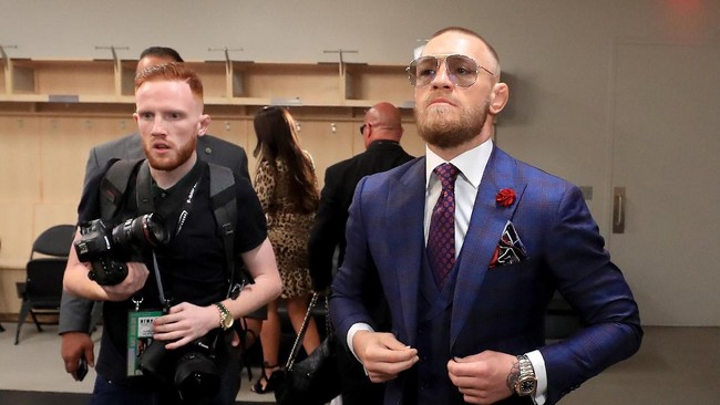 Conor McGregor tidak bisa menyembunyikan sentimen kepada Khabib Nurmagomedov yang seolah jadi anak emas bagi UFC.