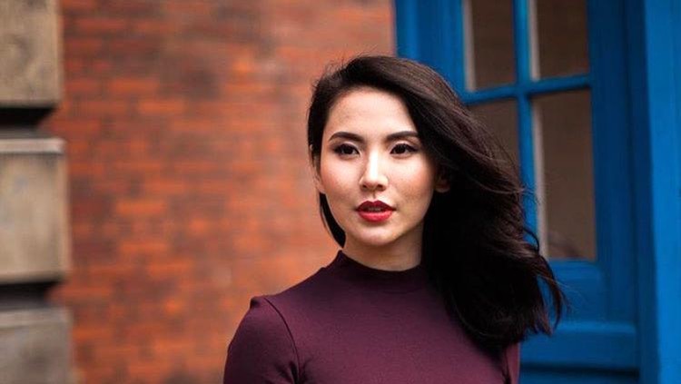 Fitria Yusuf, wanita cantik kelahiran 9 Desember 1982 ini lebih dikenal sebagai sosialita yang punya nama di dunia fashion. Sejak 2 Oktober 2016, Fitria Yusuf menjabat sebagai Wakil Direktur Utama di PT Citra Marga Nusaphala Persada. Salah satu raksasa jalan tol di tanah air.