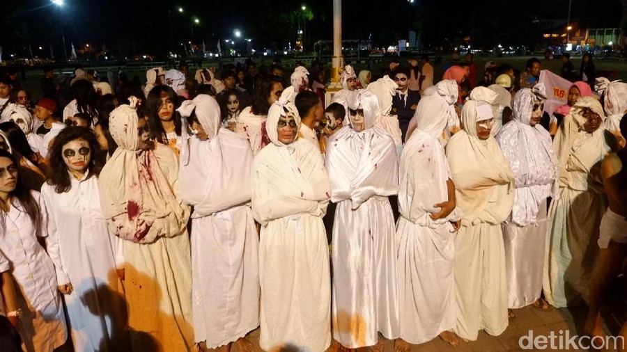 Aksi 270 Pocong di jalanan Banjarnegara