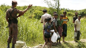 Bangladesh Larang Penjualan Kartu SIM Ponsel untuk Rohingya