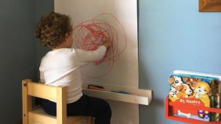 8 Tips Menciptakan Rumah Ala Metode Montessori Metode Montessori tidak hanya di sekolah lho, Bun. Ayo ciptakan sendiri di rumah dengan delapan langkah sederhana berikut.