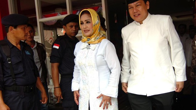 Uang dalam tas tersebut diduga hasil suap untuk proyek infrastruktur dan perizinan di Tegal. Uang diamankan saat operasi tangkap tangan Wali Kota Siti Masitha.