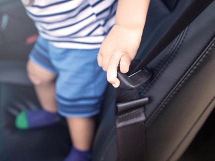 Kisah Ini Jadi Pelajaran Agar Tak Sembrono Tinggalkan Anak di Mobil