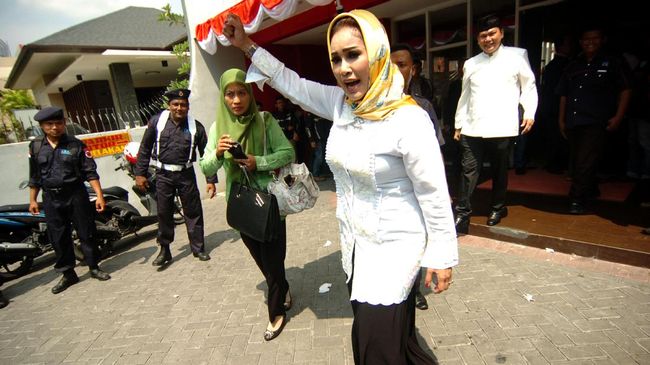 KPK Tangkap Tangan Wali Kota Tegal Siti Masitha