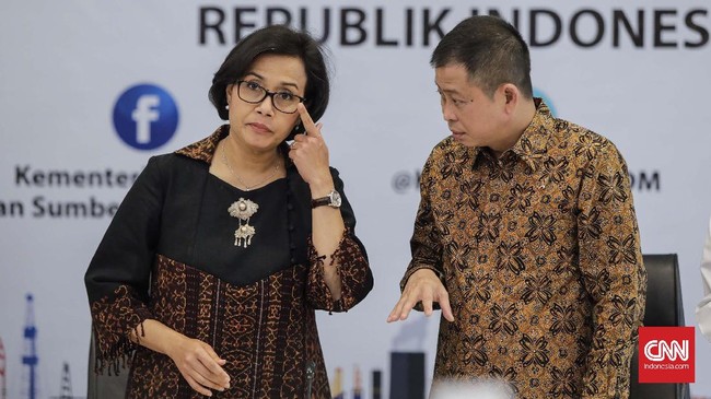 Jonan menagih tunggakan subsidi Kementerian Keuangan kepada Pertamina sebesar Rp40 triliun dan PLN sekitar Rp10 triliun.